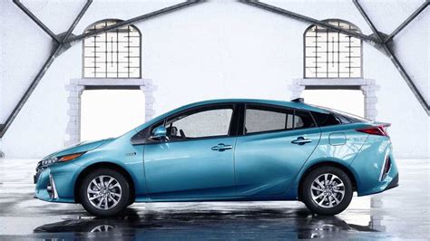 2023 Toyota Prius: See The Changes Side By Side