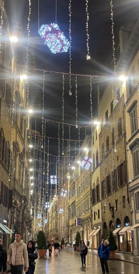 Luci Di Natale In Via Tornabuoni Inaugurazione Venerd Novembre