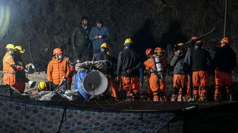 30 Ambulances At Spot NDRF Personnel Enter Uttarkashi Tunnel As Rescue