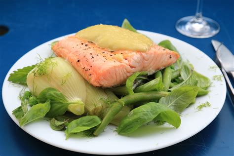 Lachs mit Sommergemüse und Aïoli Grüne Kiste