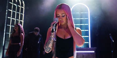 Iggy Azalea Drops 'Kream' Music Video Featuring Tyga - PAPER