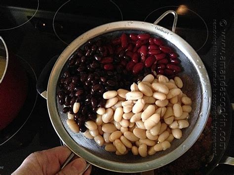 Bean Chili At Amanda S Cookin No Bean Chili Beans Bean Chili Recipe