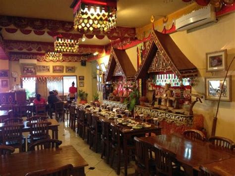 A Simple Guide To Padang Restaurants in Bali | Flokq Blog