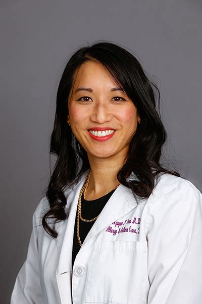 Meet Nguyen Tran Md