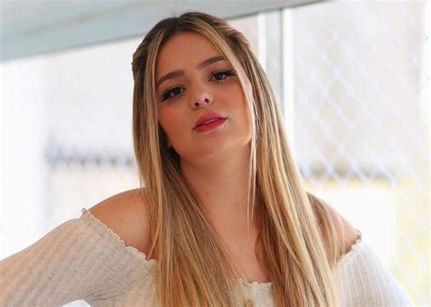 Fotos Ex Bbb Viih Tube Posa Sexy Em Cliques De Biqu Ni Celebridades