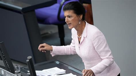 Eklat Um Wagenknecht Linksfraktion Entsch Rft Streit Tagesschau De