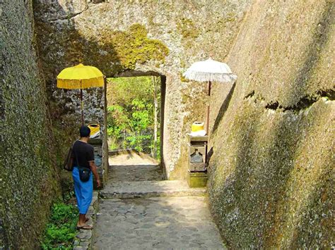 Gunung Kawi Temple Entrance Fee & Top Activities - IdeTrips