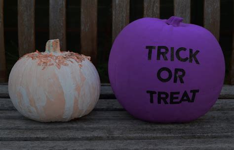 DIY MINIMALIST HALLOWEEN PUMPKINS - A Life With Frills