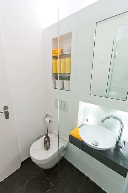 Ideen für kleine Bäder Gäste WC mit Dusche Contemporary Bathroom