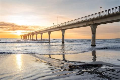 Premium Photo Beautiful Sunrise At New Brighton Pier Christchurch New