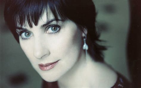 Enya - Irish singer • Go-to-Ireland.com