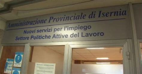 Le Lunghe Attese Al Centro Per Limpiego Di Isernia