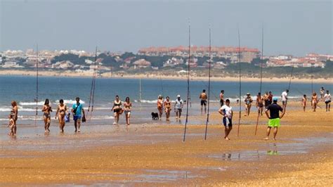 Imágenes de ambiente en las playas de El Portil y Punta Umbría en este