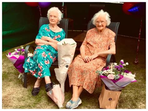 Britain Oldest Twin Sister Celebrated 103 Birthday Share Secret Of