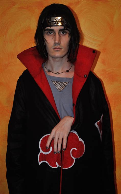 Itachi Uchiha Cosplay Hand Out Of Cloak Pose By Lory On Deviantart