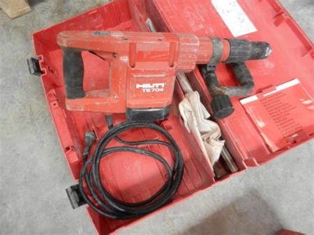 BURINEUR HILTI TE704 HILTI à 20 PETIT ROEULX Nord Pas de Calais