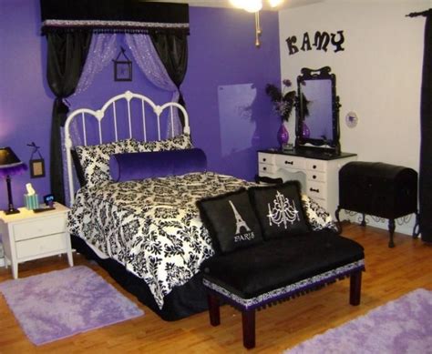 20 Purple Gothic Bedroom Ideas