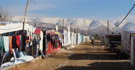 New standards for a new refugee camp in Lebanon - Children on the Edge