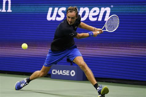 Defending Champ Medvedev Set To Face Kyrgios At U S Open AP News