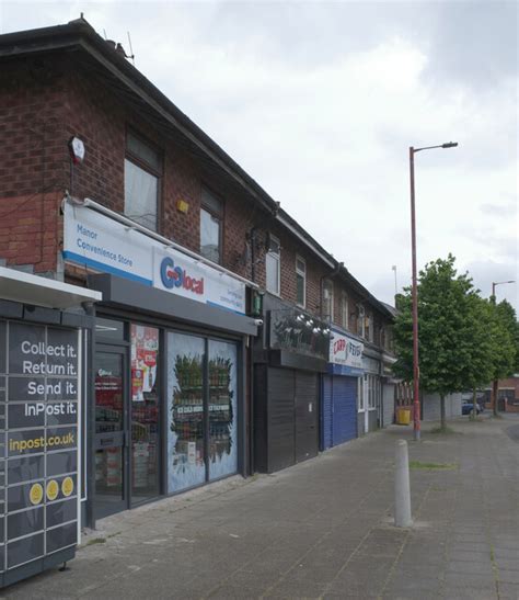 Shops Manor Road Droylsden Habiloid Cc By Sa Geograph