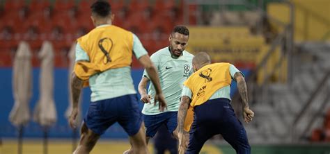 Tite Define Escala O Do Brasil E Faz Apenas Uma Mudan A Em Rela O Ao