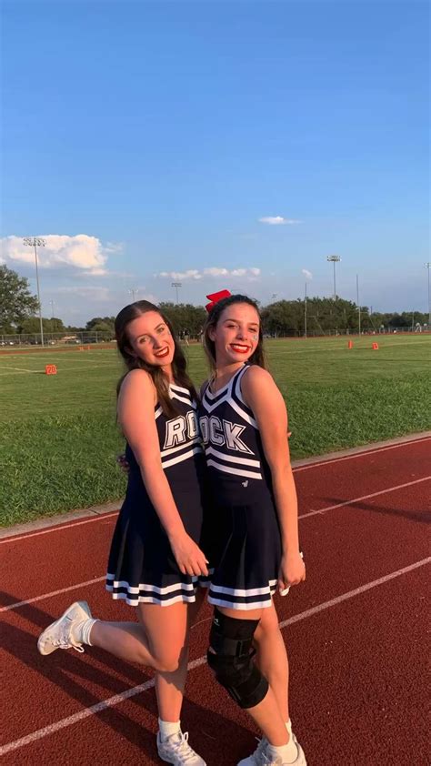 Fnl Pic Inspo Hot Cheerleaders Cheerleading Poses Cute Cheer Pictures