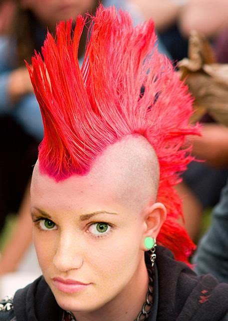 40 Supercool Punk Hairstyles To Try This Year Bored Art Punk Hair Rock Hairstyles Punk