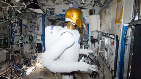 17 amazing robots that are in space right now (pictures) - CNET