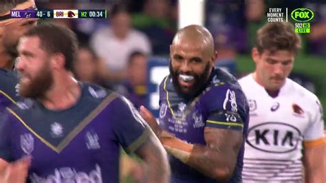 Josh Addo-Carr takes a shot at goal : r/nrl