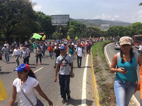 Marcha De La Oposición En Venezuela 19 De Abril Semana