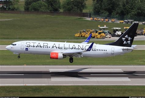 LN RRE SAS Scandinavian Airlines Boeing 737 85P WL Photo By Christoph