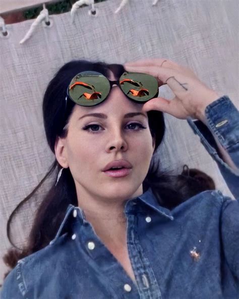 Happiness Is A Butterfly Lyrics Lana Del Rey Floorlop