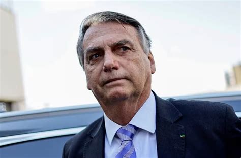 Pol Cia Federal Indicia Bolsonaro Por Falsifica O De Certificado De