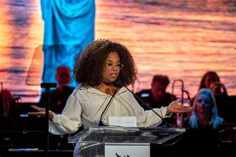 Oprah Winfrey donates $10 million for coronavirus relief – Metro US