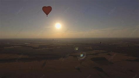 Aerostat Balloon Background Images, HD Pictures and Wallpaper For Free Download | Pngtree