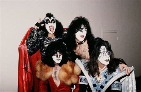 Pin By Christina Knapp On Kiss Kiss Band Hot Band Kiss Army