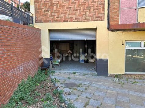 Local En Venta En Calle De Finestrelles La Trinitat Vella Barcelona