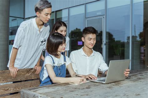 华南师范大学非全日制研究生上课时间怎么安排，需要到学校上课吗？ 在职研究生之家网