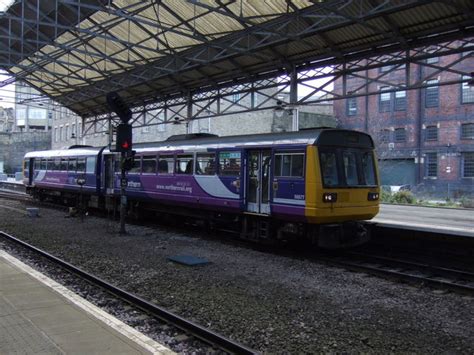 Huddersfield Railway Station © Jthomas Cc By Sa20 Geograph Britain