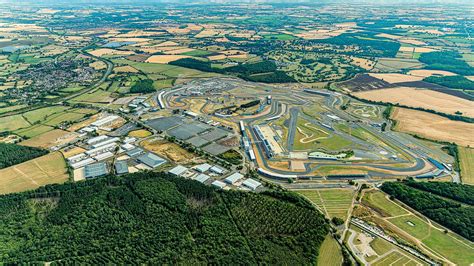 Exciting Research & Business Cluster | Silverstone Park