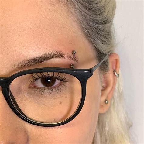 Piercing na sobrancelha 35 fotos dicas e como é feito