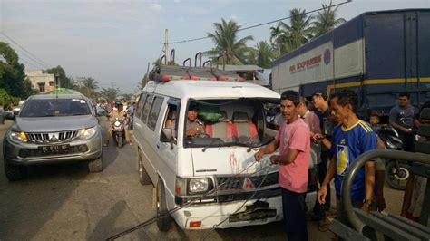 Kontra Mopen L Dan Sepmor Mio Satu Orang Meninggal Lentera