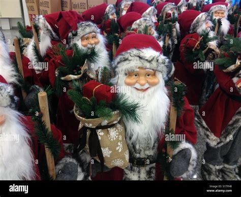 Santa Claus dolls Stock Photo - Alamy