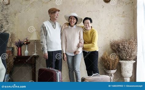 Asian Wealthy Rich Family Portrait of Happiness and Wealthy Together ...