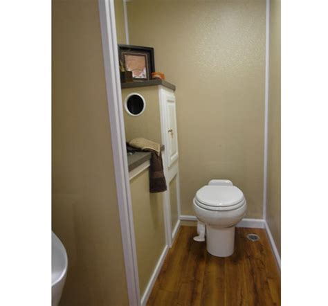 8ft Porta Lisa Restroom Trailer - Jay's Portables