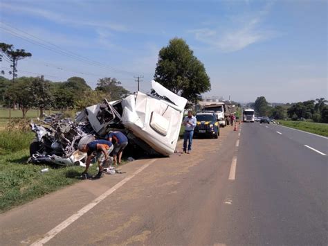 Milagre Motorista Que Teve Caminh O Destru Do Em Acidente N O Corre