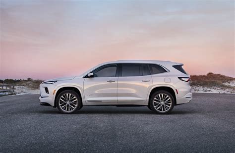 All New 2025 Buick Enclave Debuts With New Turbo Engine Hands Free