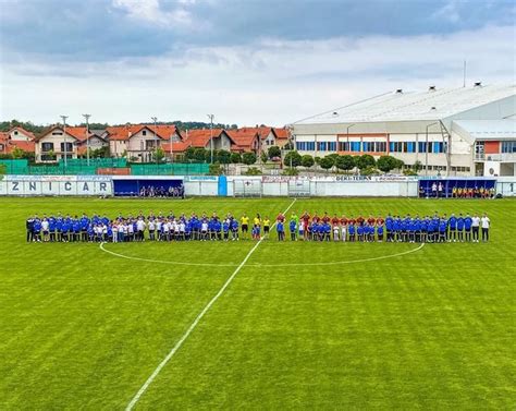 Za Kraj Sezone Fudbalska Fe Ta Na Stadionu Elezni Ara Lajkovac Na Dlanu