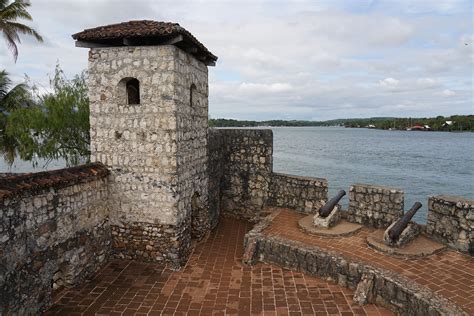 Castillo De San Felipe De Lara Guatemala A Photo On Flickriver