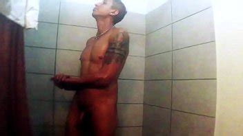 Hetero Curioso En Regadera De Morboso XVIDEOS